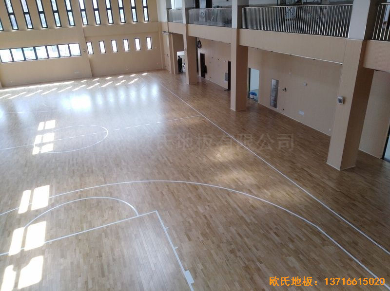 上海嘉定區(qū)大居小學體育木地板鋪設案例