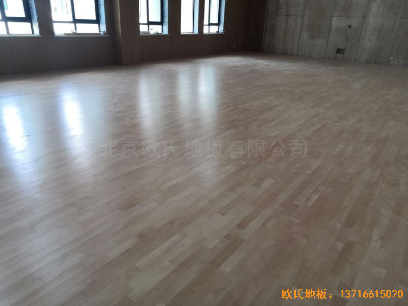 南京埔口區(qū)實(shí)驗(yàn)小學(xué)運(yùn)動(dòng)地板鋪裝案例