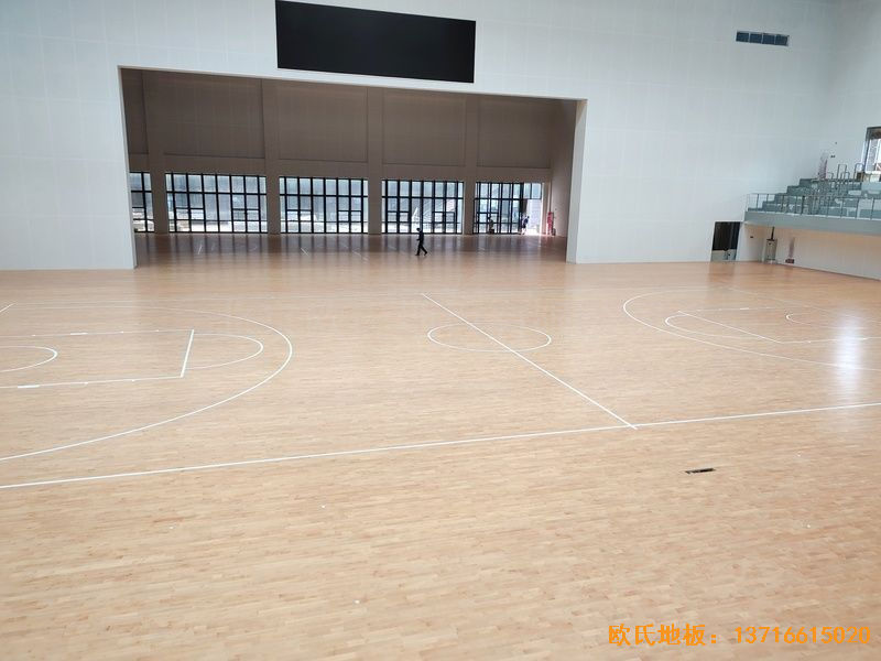 四川達州文理學院運動木地板鋪設案例