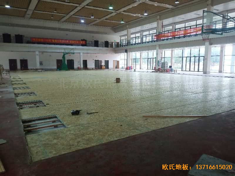 廣西來(lái)賓市較好的中學(xué)運(yùn)動(dòng)木地板安裝案例