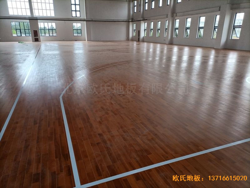江蘇宿遷運(yùn)河路學(xué)校體育木地板鋪裝案例