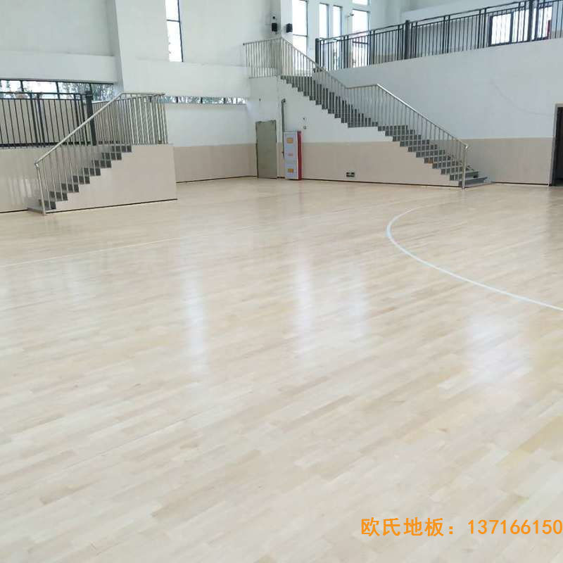 贛州寧都縣城關(guān)小學(xué)九章路校區(qū)運動木地板安裝案例