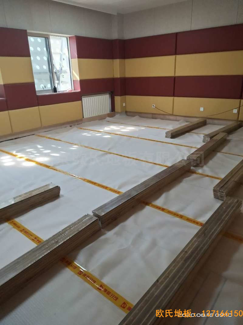 北京中國礦業(yè)大學(xué)附屬中學(xué)體育木地板施工案例