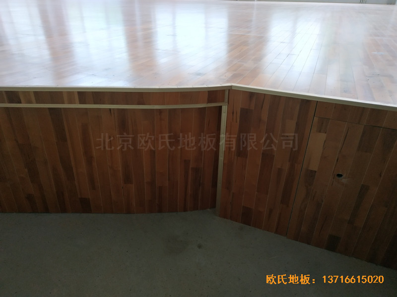 寧夏銀川試驗中學舞臺運動木地板鋪裝案例3