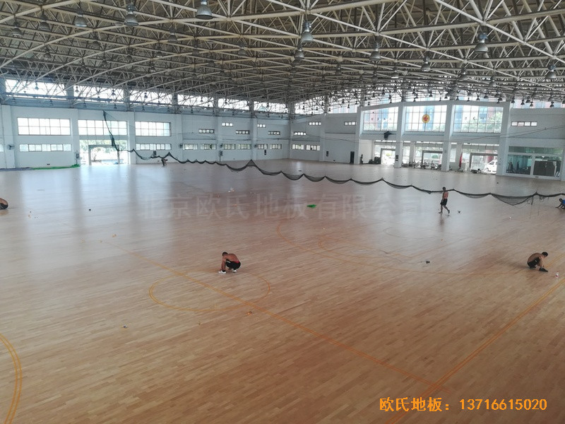 武漢體育學(xué)院運動地板安裝案例3