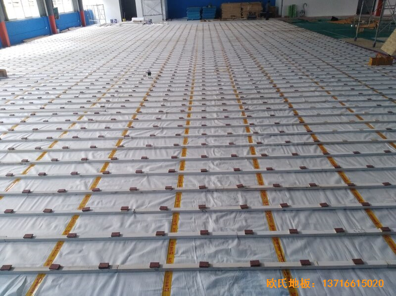 江蘇江陰市榜樣體育俱樂部體育地板鋪設(shè)案例2