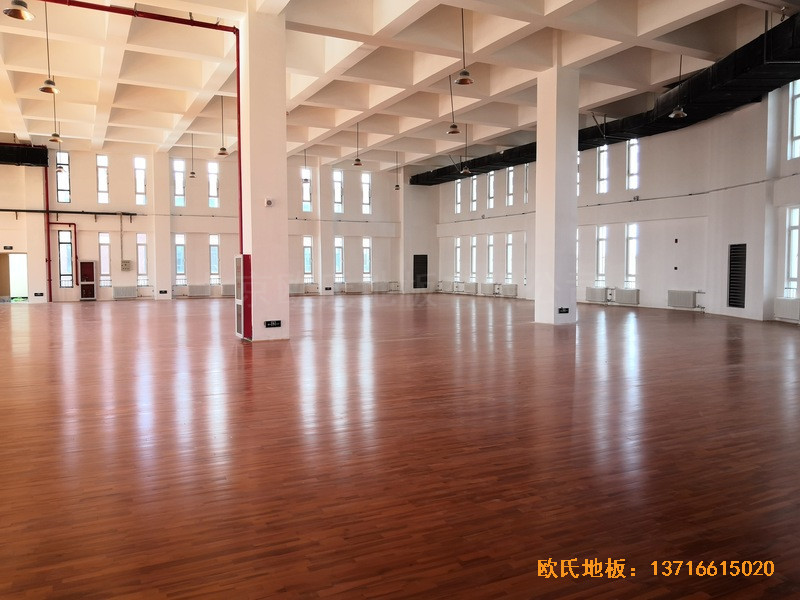 北京房山長陽小學(xué)籃球訓(xùn)練館運動地板鋪裝案例5