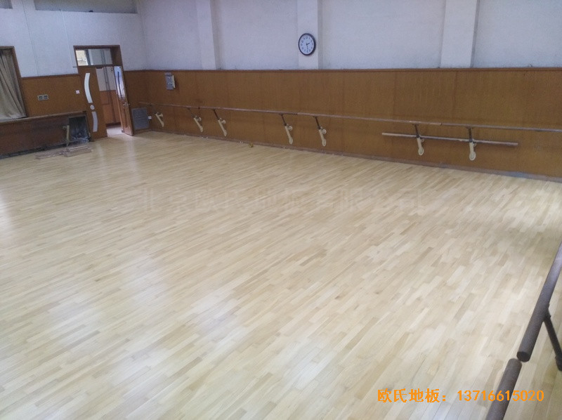 北京舞蹈學(xué)院運動木地板鋪設(shè)案例4