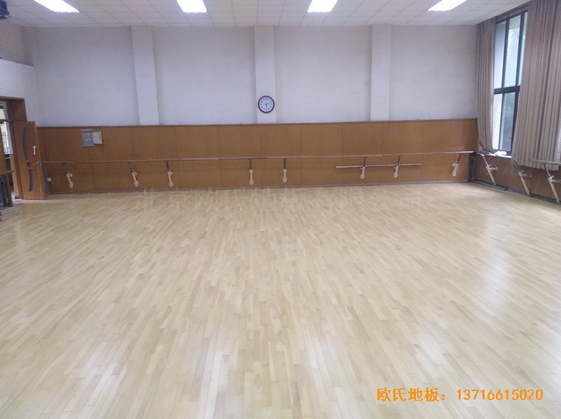 北京舞蹈學(xué)院運動木地板鋪設(shè)案例5