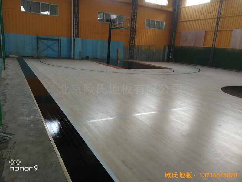 上海衛(wèi)清東路弄麥子俱樂(lè)部運(yùn)動(dòng)木地板鋪裝案例4