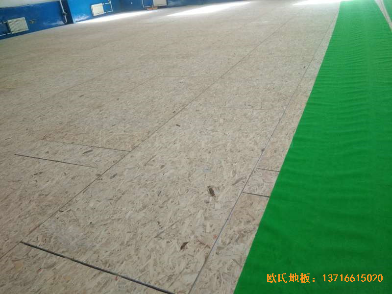 山西陽泉退休黨支部活動中心體育地板鋪設(shè)案例2
