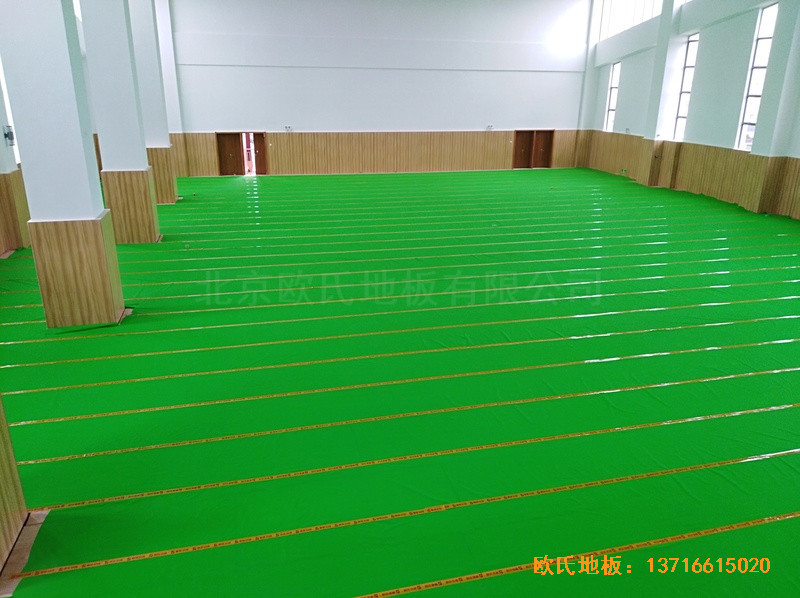 廣州南沙區(qū)珠江中學(xué)籃球館運動地板施工案例2