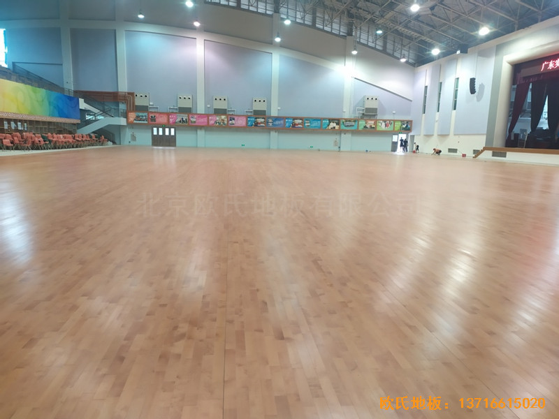 廣州廣東實驗中學體育館體育木地板施工案例3