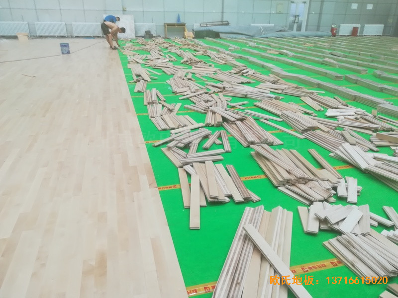 新疆烏魯木齊兵團二中籃球館運動地板鋪裝案例2