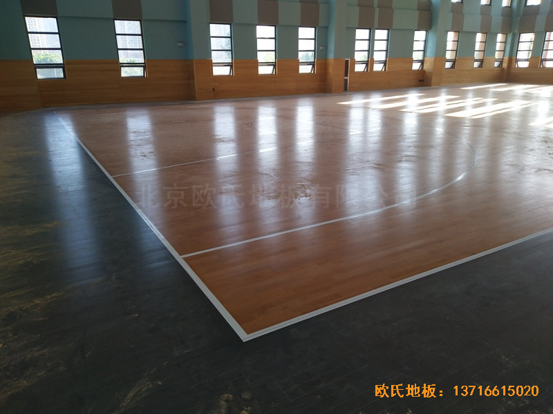 武漢廣阜屯小學(xué)清江錦城分?；@球館運(yùn)動木地板施工案例0