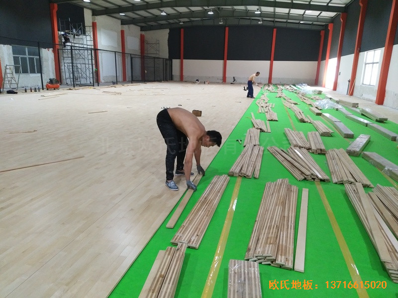 江蘇南通如東縣藍(lán)球樂園體育地板鋪設(shè)案例3