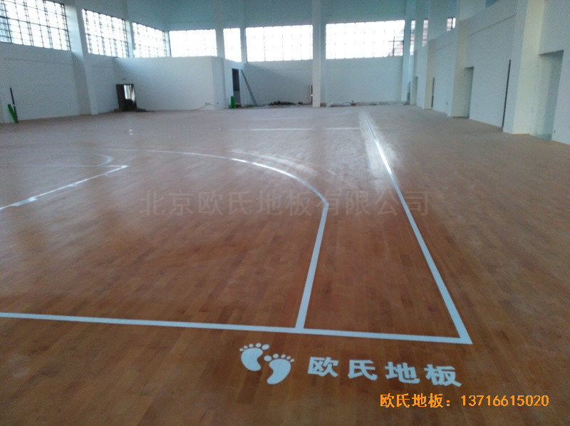 江蘇徐州悅城小學籃球館體育地板鋪設案例5