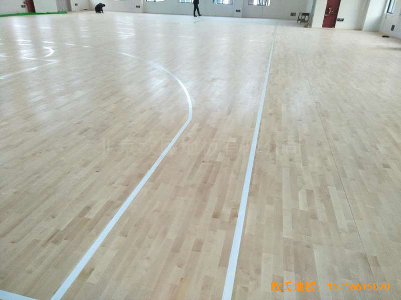 江蘇泰州市泰興濟(jì)川小學(xué)籃球館體育地板鋪裝案例3