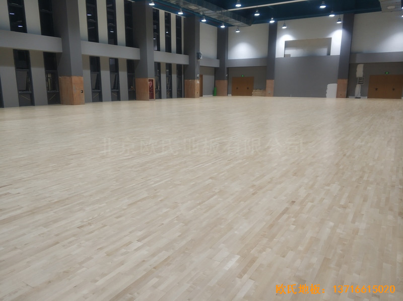 江蘇鹽城金風科技籃球館體育木地板鋪裝案例3