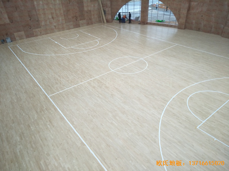 江西榮江金色春城小學運動館運動木地板鋪設案例4
