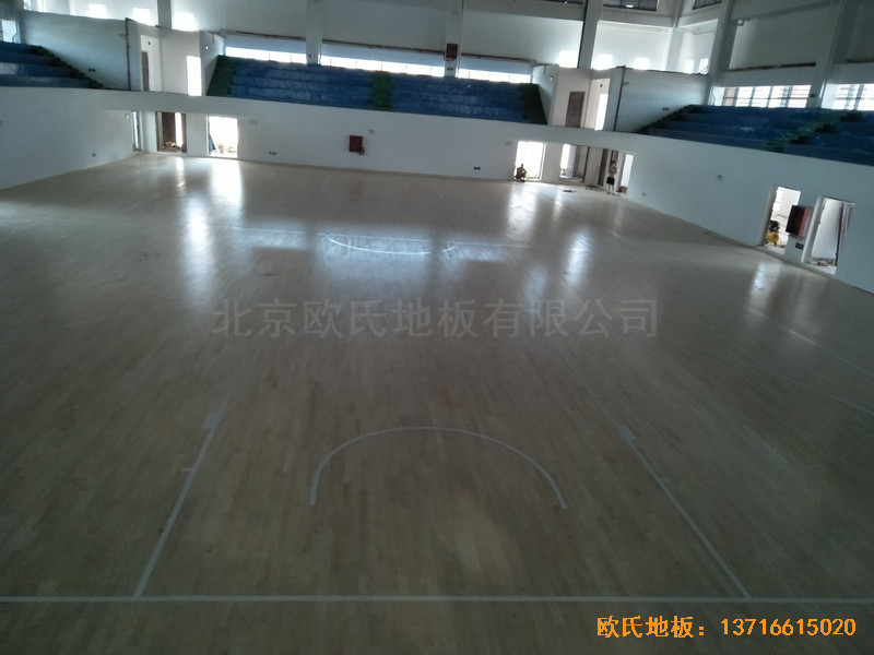 江西贛州天嬌中學(xué)運動館體育地板鋪裝案例6