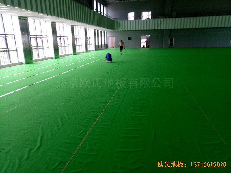 樂清中學籃球館體育地板安裝案例3