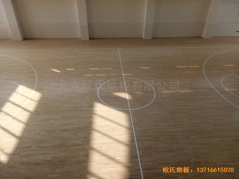 洛陽伊水小學(xué)籃球館運動地板施工案例3