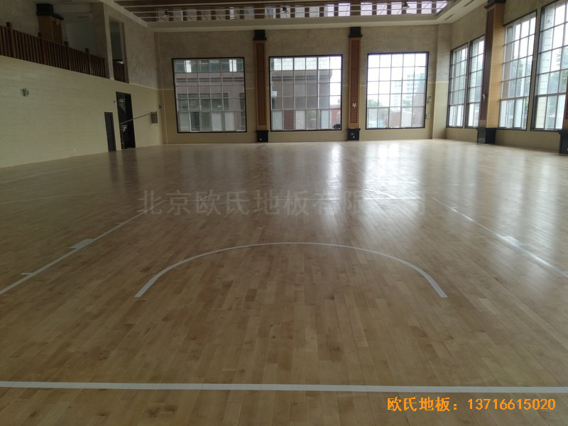 洛陽(yáng)吉利三中籃球館體育地板安裝案例5