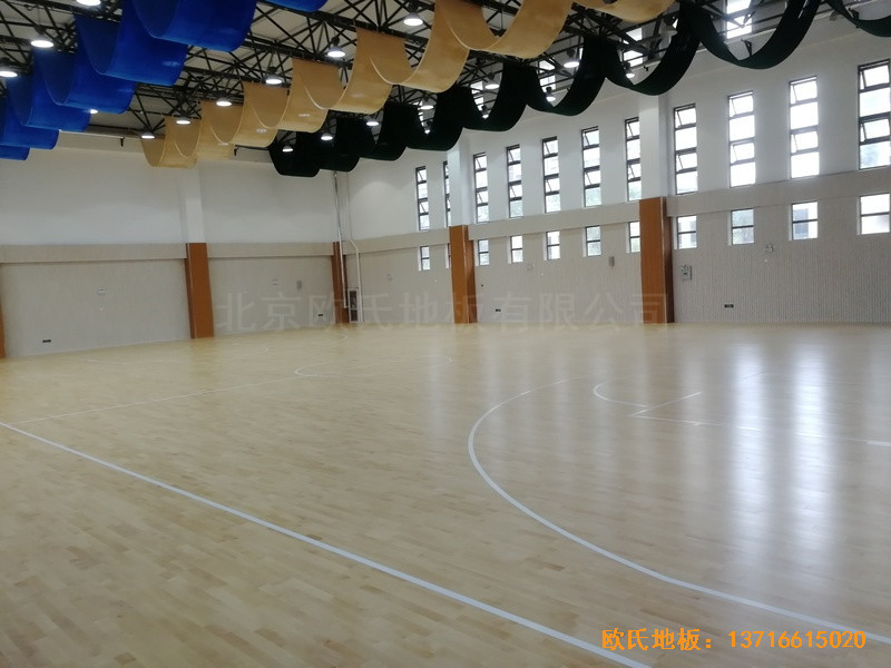 濟南錦繡城小學籃球館運動木地板施工案例4