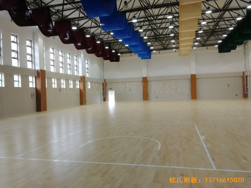 濟南錦繡城小學籃球館運動木地板施工案例5