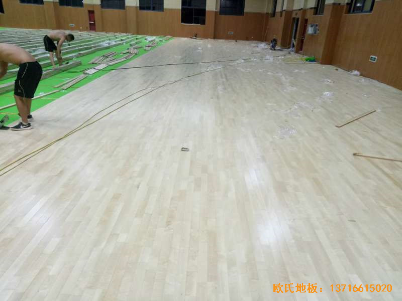 浙江臺(tái)州路北街道籃球館體育地板鋪裝案例4