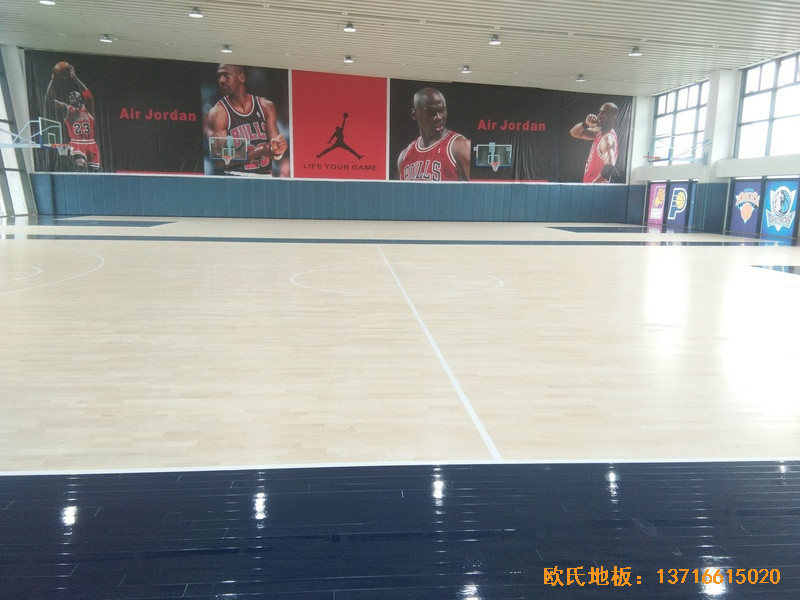 浙江寧波東體籃球館運動木地板鋪裝案例5
