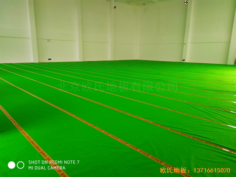 浙江寧波熱電公司籃球館運(yùn)動(dòng)木地板鋪裝案例2