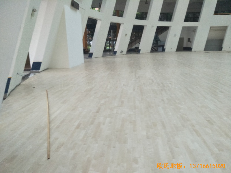 浙江寧波諾丁漢大學(xué)體育館運(yùn)動(dòng)木地板鋪設(shè)案例3