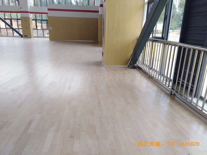 云南倪家營第三小學(xué)籃球館運動地板安裝案例4