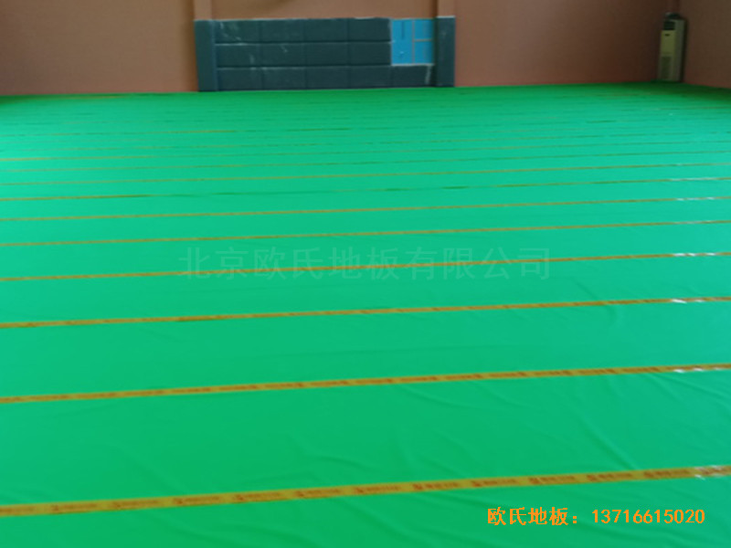湖北武漢實驗外國語學校籃球館體育地板施工案例2