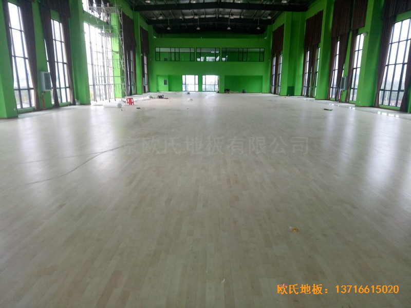 湖北隨州運(yùn)動(dòng)館體育地板鋪設(shè)案例4
