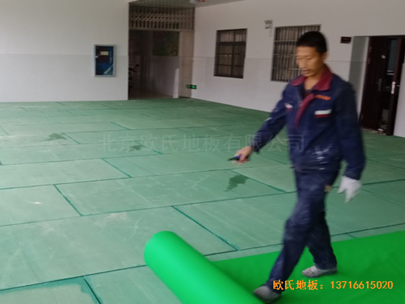 湖南衡陽(yáng)鐵一中運(yùn)動(dòng)館運(yùn)動(dòng)地板施工案例1