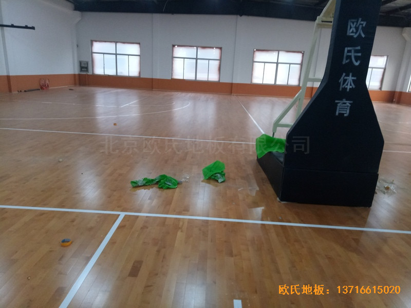 鹽城大豐區(qū)籃球館運動木地板安裝案例3