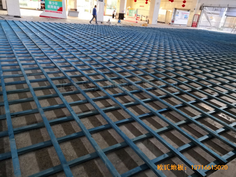 福建龍巖羅龍西路269號籃球館體育木地板安裝案例1
