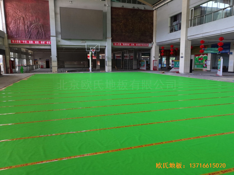 福建龍巖羅龍西路269號籃球館體育木地板安裝案例2