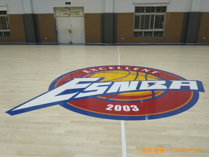 鄭州恩比籃球幻俱樂部體育地板施工案例3