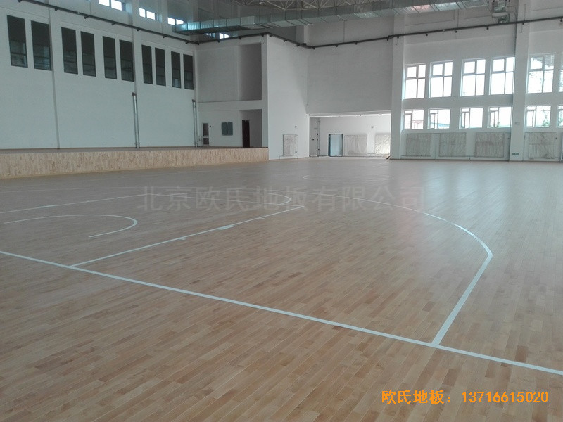 銀川北塔中學(xué)籃球館體育地板鋪設(shè)案例4