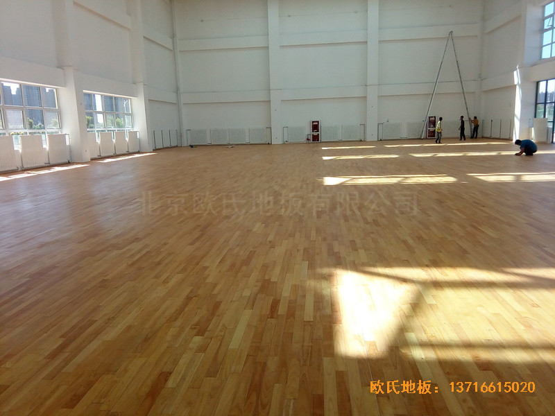 銀川北師大銀川小學(xué)籃球館運(yùn)動(dòng)地板鋪設(shè)案例3