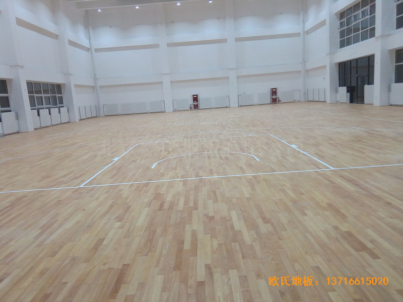 銀川北師大銀川小學(xué)籃球館運(yùn)動(dòng)地板鋪設(shè)案例5