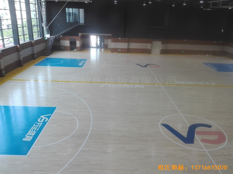 長沙萬科金域行業(yè)體育館體育木地板鋪設(shè)案例0