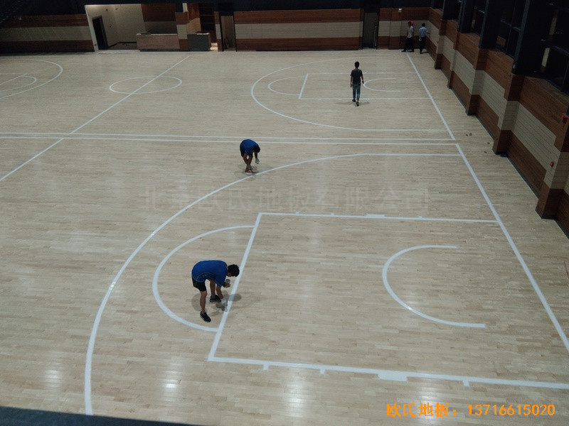 長沙萬科金域行業(yè)體育館體育木地板鋪設(shè)案例2
