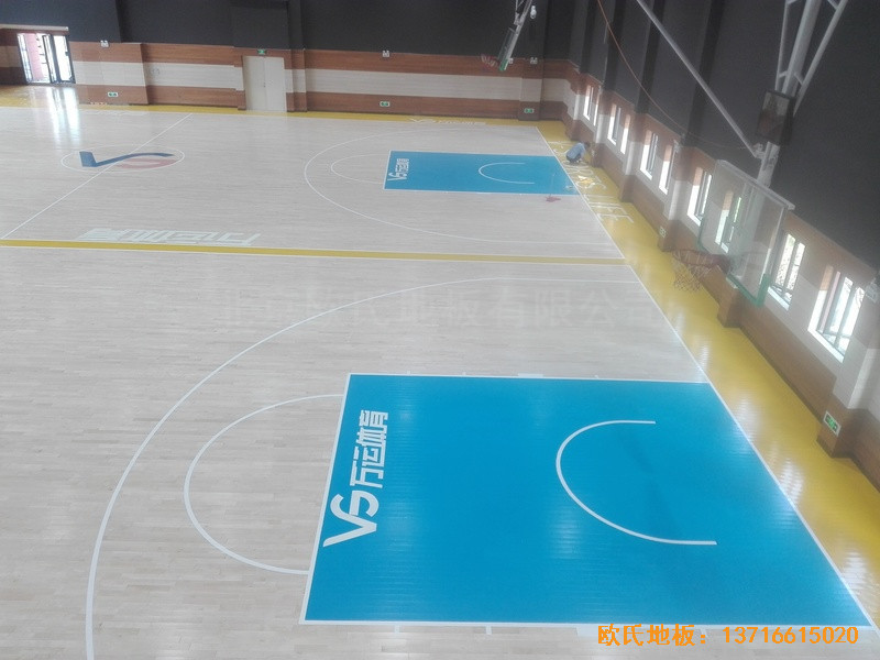 長沙萬科金域行業(yè)體育館體育木地板鋪設(shè)案例5