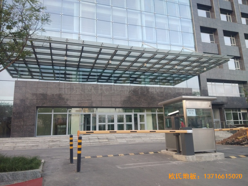 青海海宴路77號地質(zhì)科大樓運(yùn)動場所體育地板鋪裝案例0