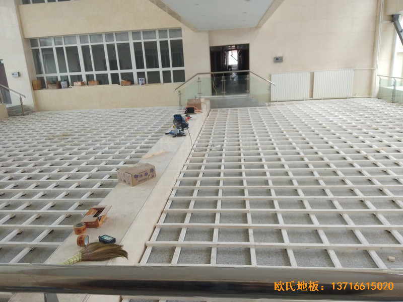 青海海宴路77號地質(zhì)科大樓運(yùn)動場所體育地板鋪裝案例1